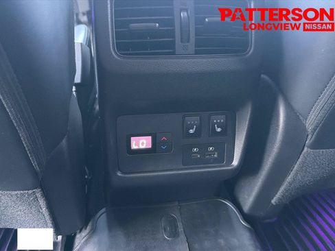 Used 2022 Nissan Rogue Platinum w/ Head-Up Display Package FWD image 10