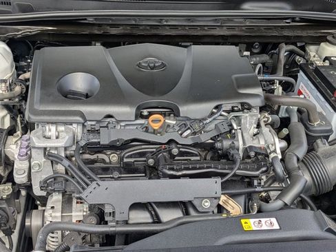 Used 2020 Toyota Camry SE image 20