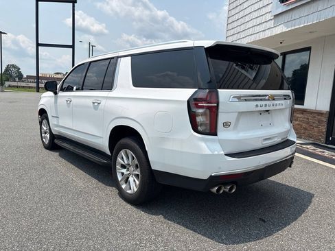 Used 2023 Chevrolet Suburban Premier AWD/4WD image 5