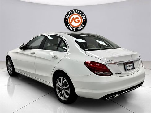 Used 2017 Mercedes-Benz C 300 4MATIC Sedan image 5