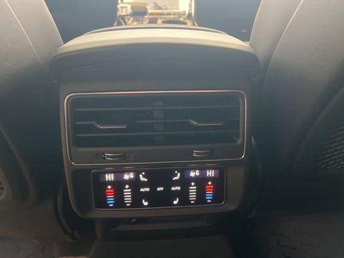 New 2026 Audi SQ8 Prestige image 7
