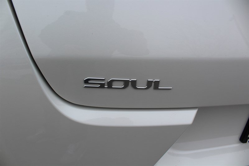 Used 2023 Kia Soul S FWD image 28