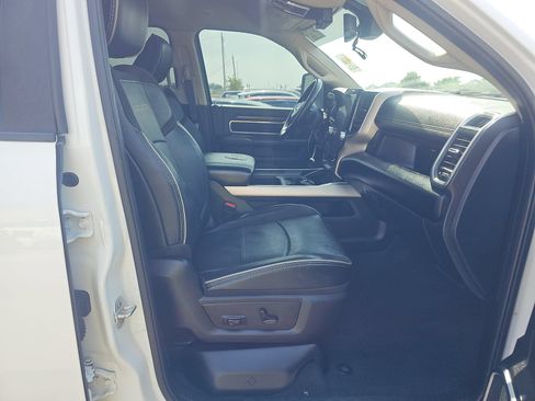 Used 2024 RAM 3500 Laramie AWD/4WD image 10