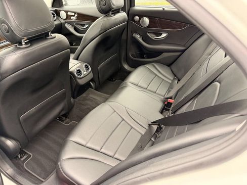 Used 2017 Mercedes-Benz C 300 4MATIC Sedan image 19