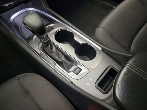 Used 2022 Chevrolet Malibu LT FWD image 26