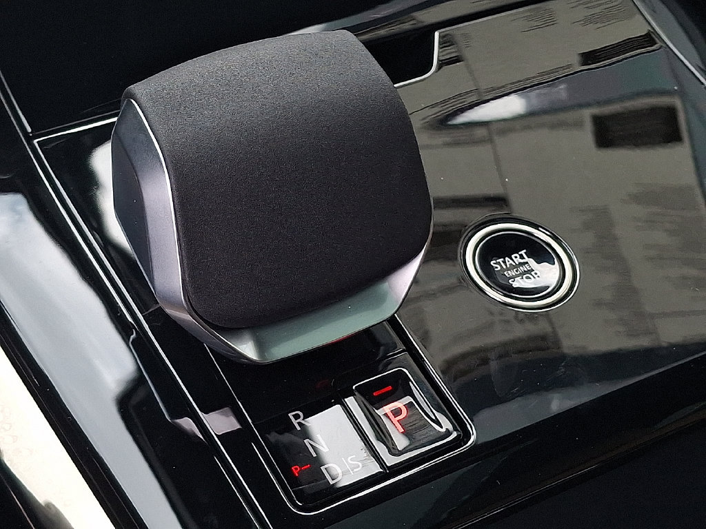 New 2026 Land Rover Range Rover Sport Dynamic SE AWD/4WD image 12