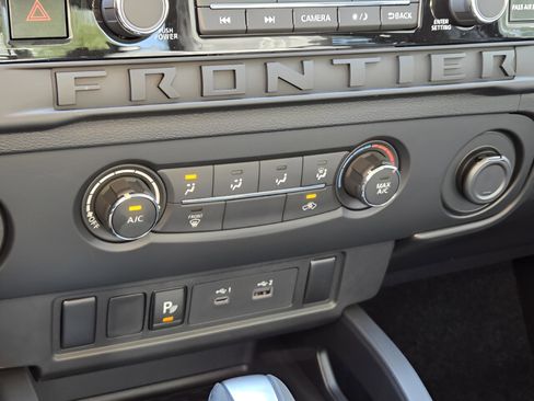 New 2026 Nissan Frontier S image 23