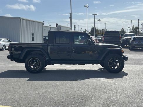 Used 2020 Jeep Gladiator Rubicon image 6