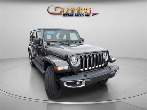 Used 2021 Jeep Wrangler Unlimited Sahara w/ Uconnect 4C Nav & Sound Group image 4