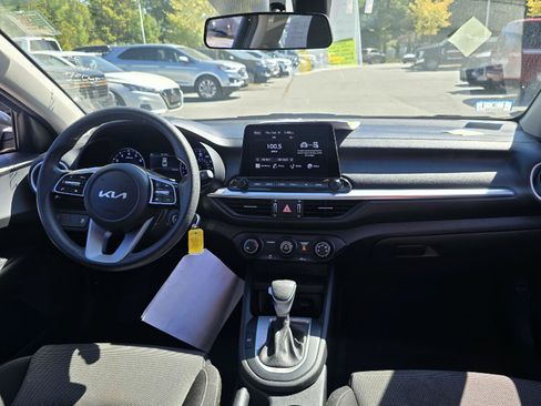 Used 2023 Kia Forte LXS FWD image 16