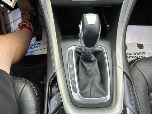 Used 2016 Ford Fusion SE w/ Equipment Group 202A FWD image 25