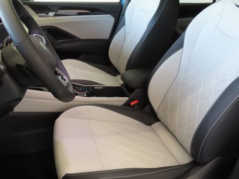 New 2026 Volkswagen Tiguan SEL R-Line image 12