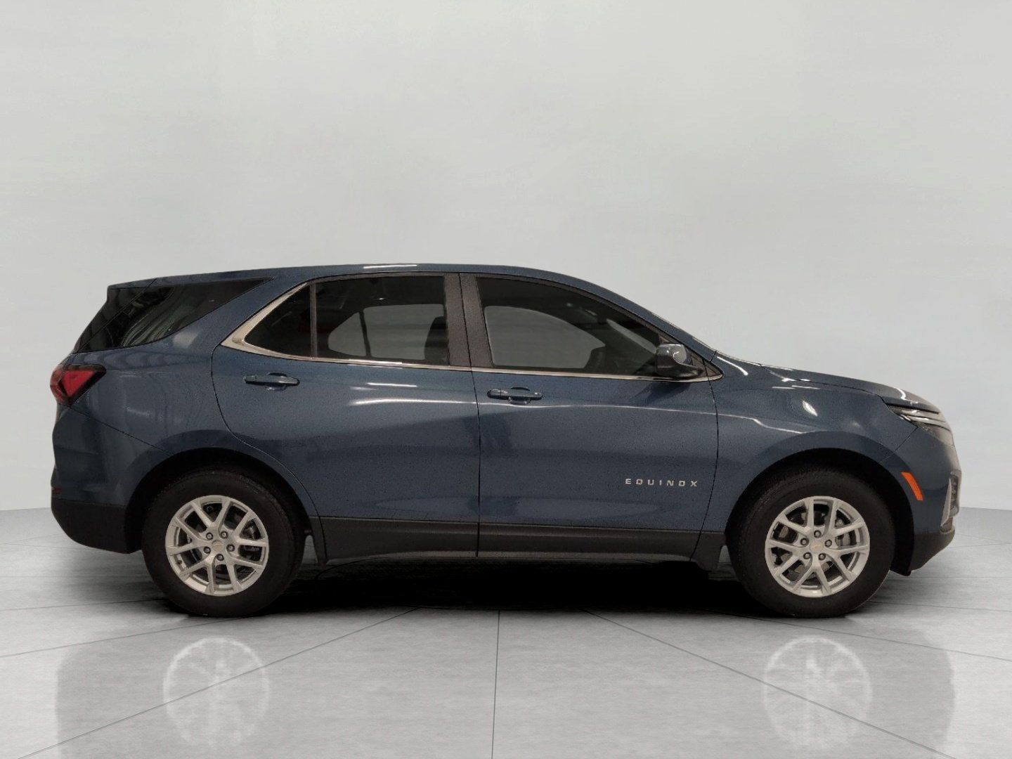 Certified 2024 Chevrolet Equinox LT AWD/4WD image 11