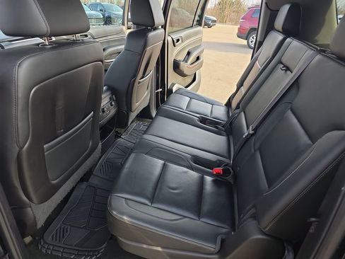 Used 2016 GMC Yukon XL SLT w/ Open Road Package image 15