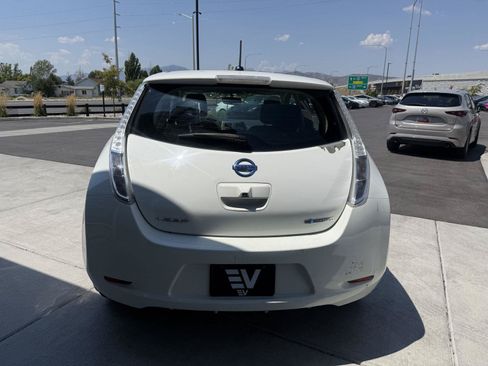 Used 2015 Nissan Leaf S w/ Charge Package FWD image 7