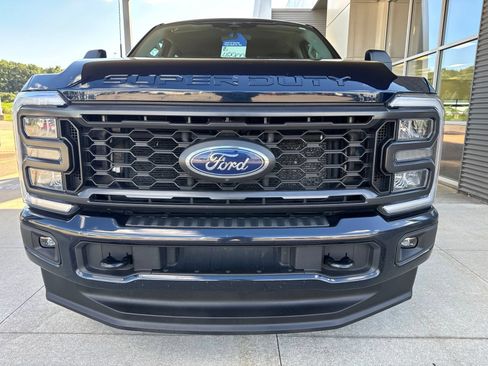Certified 2023 Ford F250 XL w/ STX Appearance Package AWD/4WD image 10