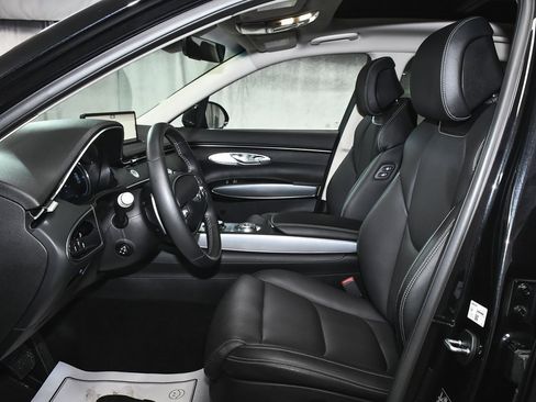 Used 2025 Genesis GV70 2.5T w/ Select Package image 46