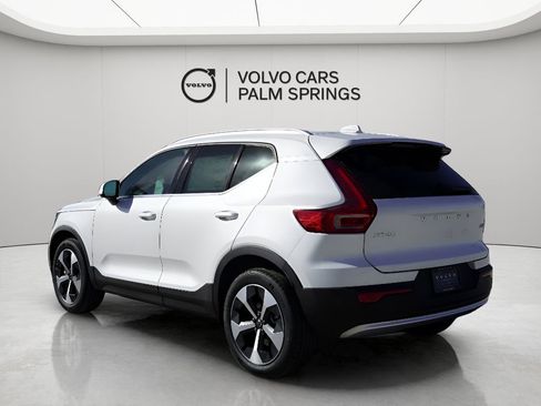 New 2025 Volvo XC40 B5 Core w/ Protection Package Premier image 7