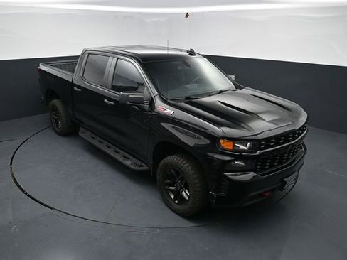 Used 2021 Chevrolet Silverado 1500 Custom Trail Boss w/ Midnight Edition AWD/4WD image 31