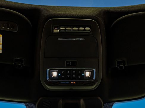 Used 2022 Ford F150 Raptor w/ Raptor 37 Performance Package image 26