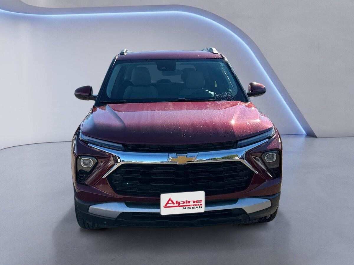 Used 2025 Chevrolet TrailBlazer LT AWD/4WD image 8
