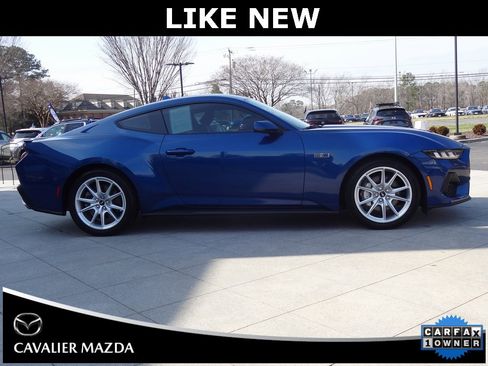 Used 2024 Ford Mustang GT Premium image 3