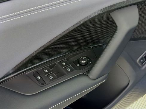 New 2026 Volkswagen Tiguan SE FWD image 19