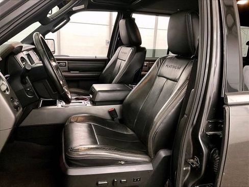 Used 2017 Ford Expedition Platinum AWD/4WD image 24