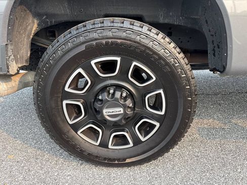 Used 2023 Ford F250 Platinum AWD/4WD image 34