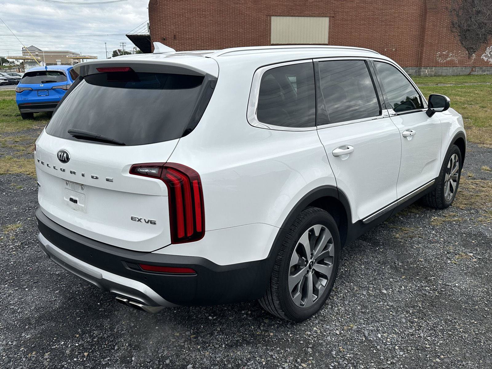 Used 2020 Kia Telluride EX w/ EX Premium Package AWD/4WD image 8