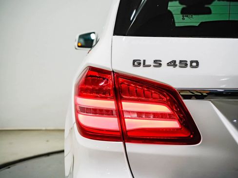 Certified 2017 Mercedes-Benz GLS 450 4MATIC image 9