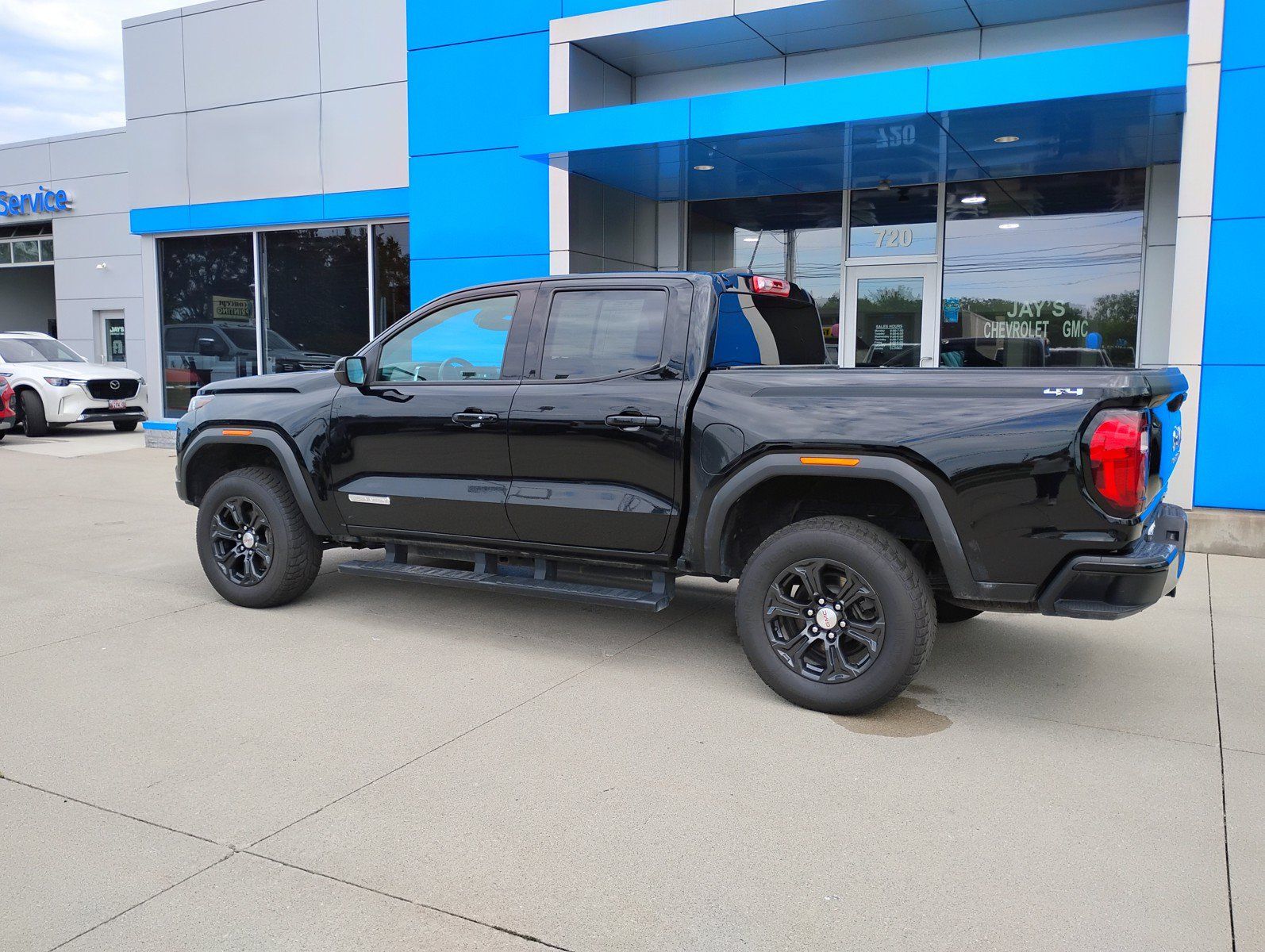 Used 2023 GMC Canyon Elevation AWD/4WD image 11