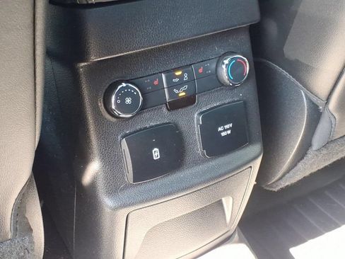 Used 2017 Ford Explorer Platinum AWD/4WD image 19