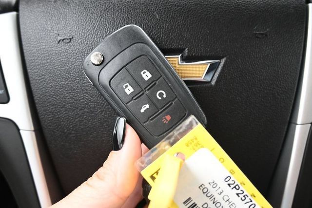 Used 2013 Chevrolet Equinox LTZ AWD/4WD image 32