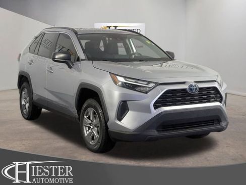 Used 2023 Toyota RAV4 LE AWD/4WD image 1