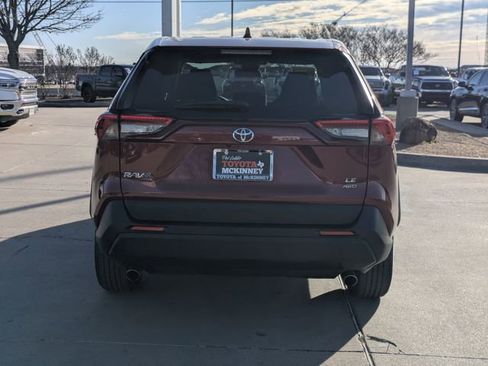 Used 2024 Toyota RAV4 LE image 7