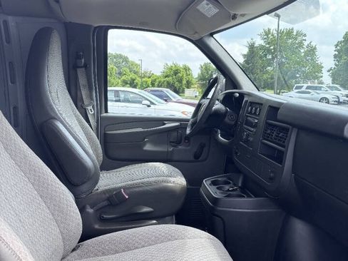 Used 2013 Chevrolet Express 1500 RWD image 7