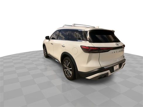 Used 2023 INFINITI QX60 Sensory w/ Cargo Package image 11