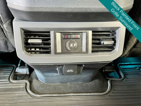 Used 2025 Ford F250 Lariat w/ Lariat Ultimate Package AWD/4WD image 17