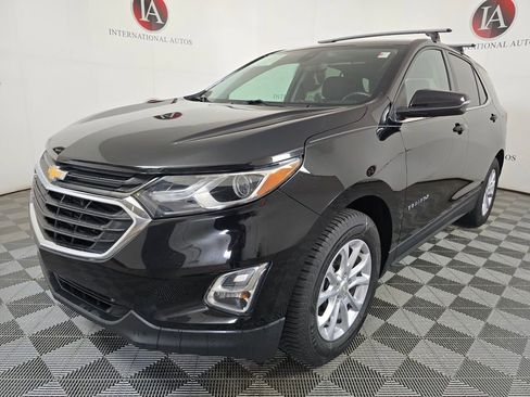 Used 2019 Chevrolet Equinox LT w/ Driver Convenience Package FWD image 5