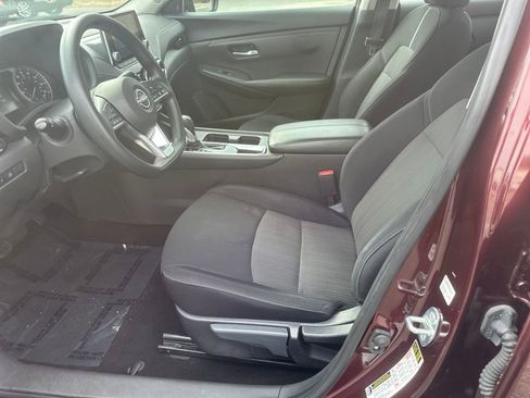 Used 2024 Nissan Sentra SV image 7