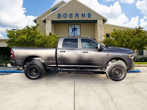 Used 2024 RAM 2500 Laramie w/ Night Edition AWD/4WD image 7