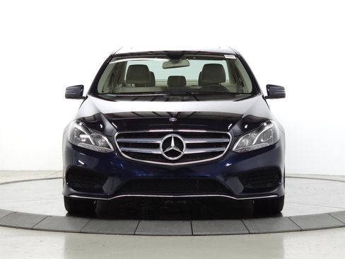 Used 2014 Mercedes-Benz E 350 4MATIC Sedan image 2