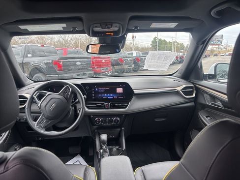 Used 2024 Chevrolet TrailBlazer ACTIV w/ Convenience Package image 16