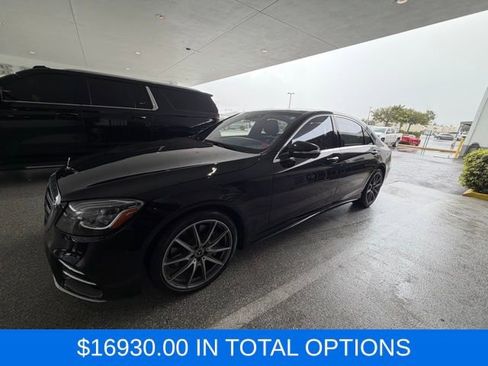 Used 2020 Mercedes-Benz S 560 Sedan image 3