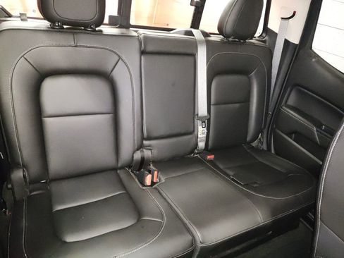 Used 2016 GMC Canyon SLT w/ Driver Alert Package image 11