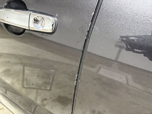 Used 2016 GMC Acadia SLE AWD/4WD image 29