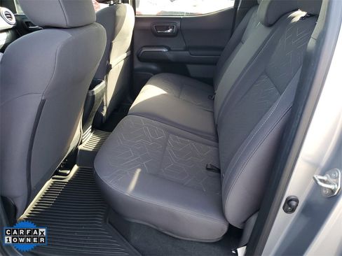 Used 2017 Toyota Tacoma 4x4 Double Cab image 12
