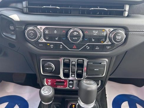 New 2025 Jeep Wrangler Unlimited Rubicon 392 image 15