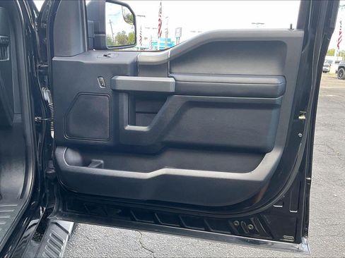 Used 2017 Ford F150 XLT w/ Equipment Group 301A Mid AWD/4WD image 26